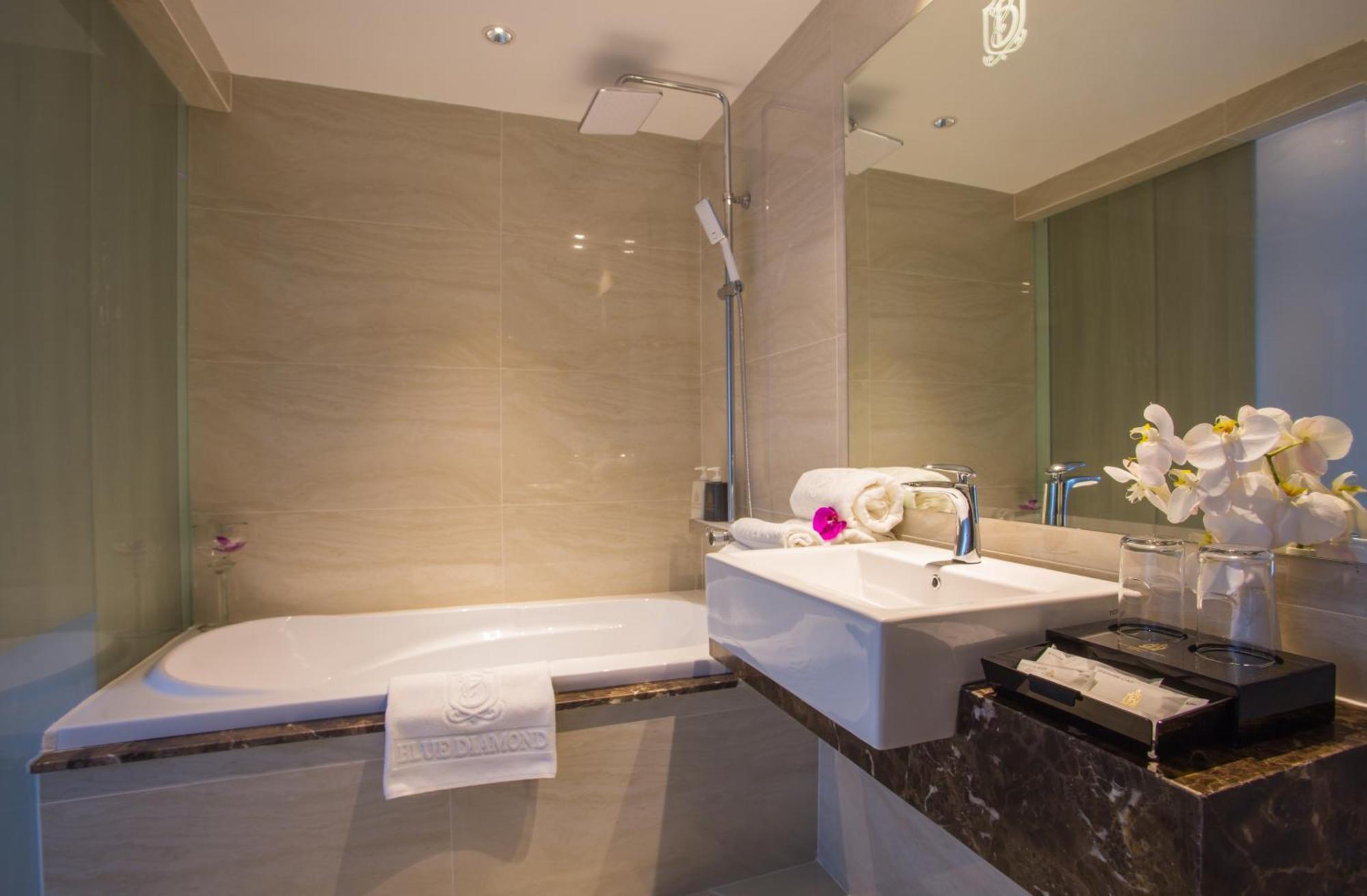 Nicecy Suite Hotel & Spa مدينة هوشي منه المظهر الخارجي الصورة